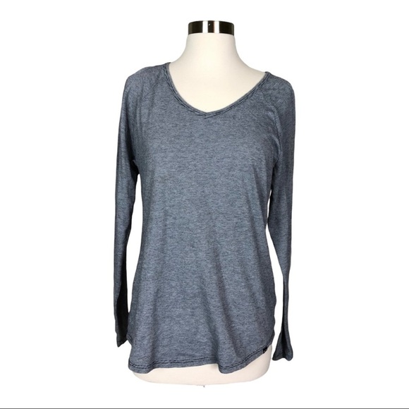 Oakley long sleeve top - Picture 1 of 8